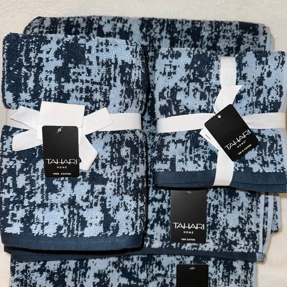 Tahari Home Bath Towel Set 8 Pieces Navy and Light Blue Abstract Pattern MWT